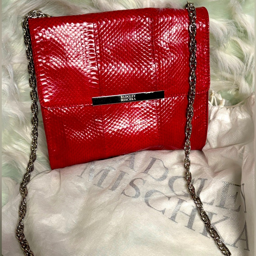 NWOT. Badgley Mischka red snakeskin long chain shoulder bag